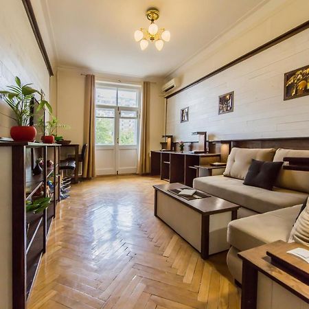 2Х-Кімнатна Квартира На Майдані Незалежності Kyiv Exterior photo